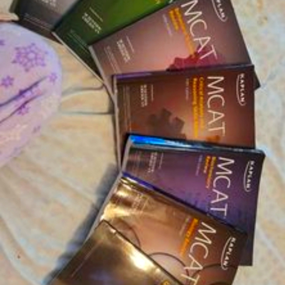 Set of 7 MCAT 5th edition review books